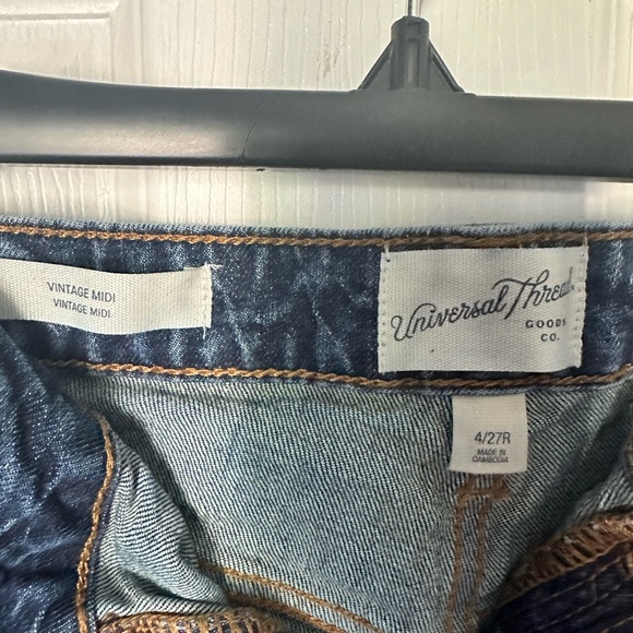 Universal Thread Shorts - Picture 3 of 3